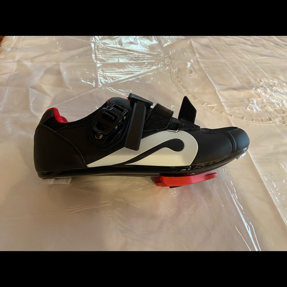Peloton Cycling Shoes With Look Delta Cleats